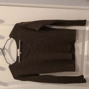 Green v neck sweater